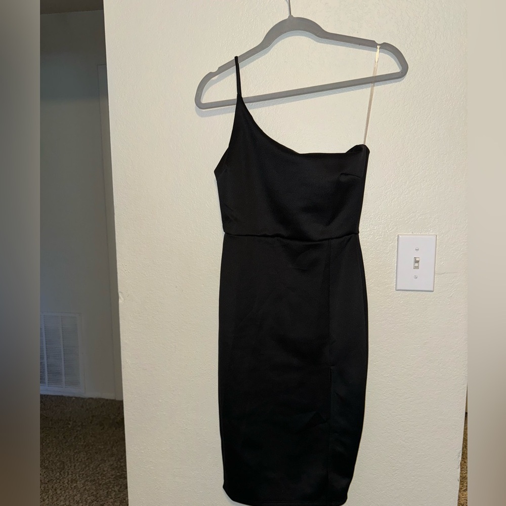 One strap bodycon dress